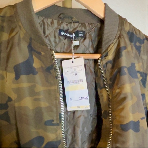 NEW WITH TAGS! Stradivarius large-  Olive and Brown Camo bomber Jacket MSRP $118 - Picture 2 of 3